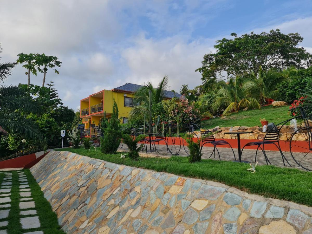Cactus Creek Hotel Aburi Dış mekan fotoğraf